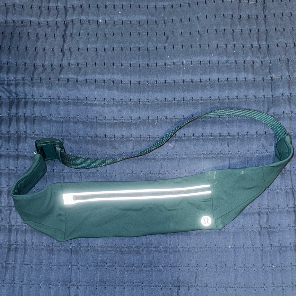 Lululemon Green running belt